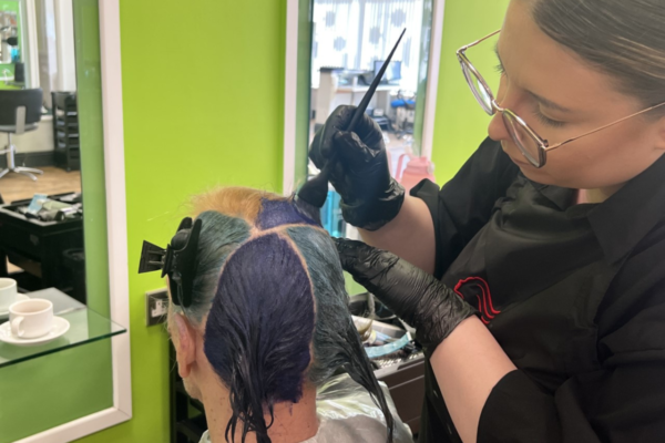 Hairdressing course